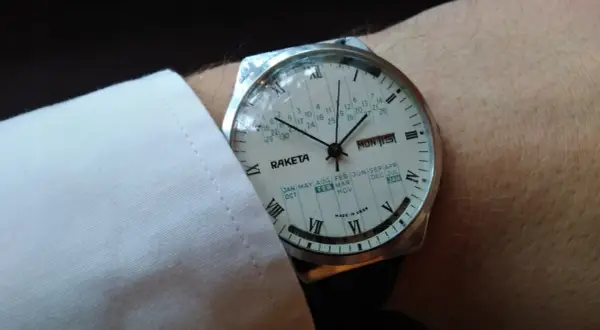 Rosyjskie zegarki mechaniczne: Historia, modele, zakup czy warto?
